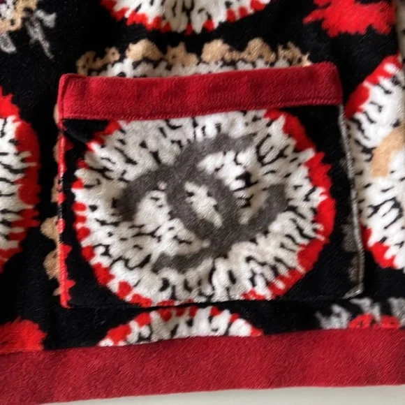 CHANEL 2009 Lagerfeld velvet patchwork print cardigan black red white. Sz 38 - Picture 9 of 15